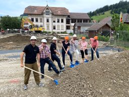 Schulinfrastrukturprojekt - Baustart Neubau und Spatenstich