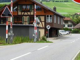 Sanierung Bahnübergang - Vollsperrung vom 24. bis 27. März 2023