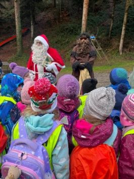 Samichlousbesuch KiGa Zaeziwil Bild 3